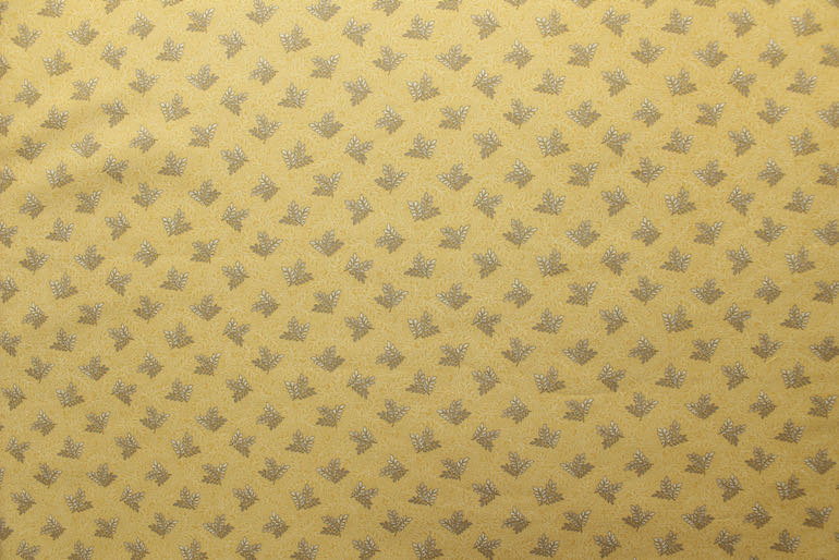 ウインズクーム リーフ柄小紋<br>
イエロー